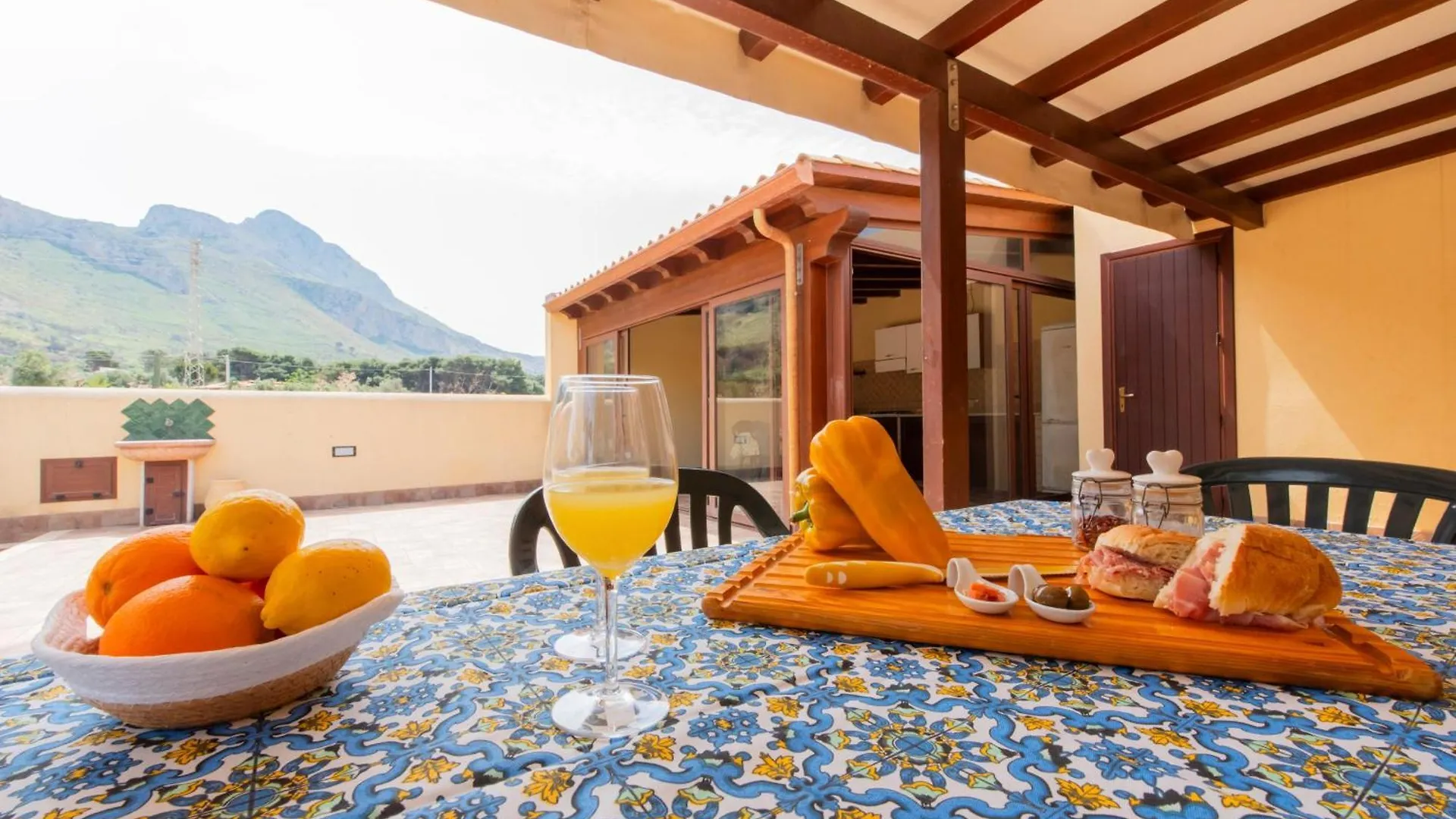 Villa Minoa con piscina San Vito Lo Capo 0*,  Italia